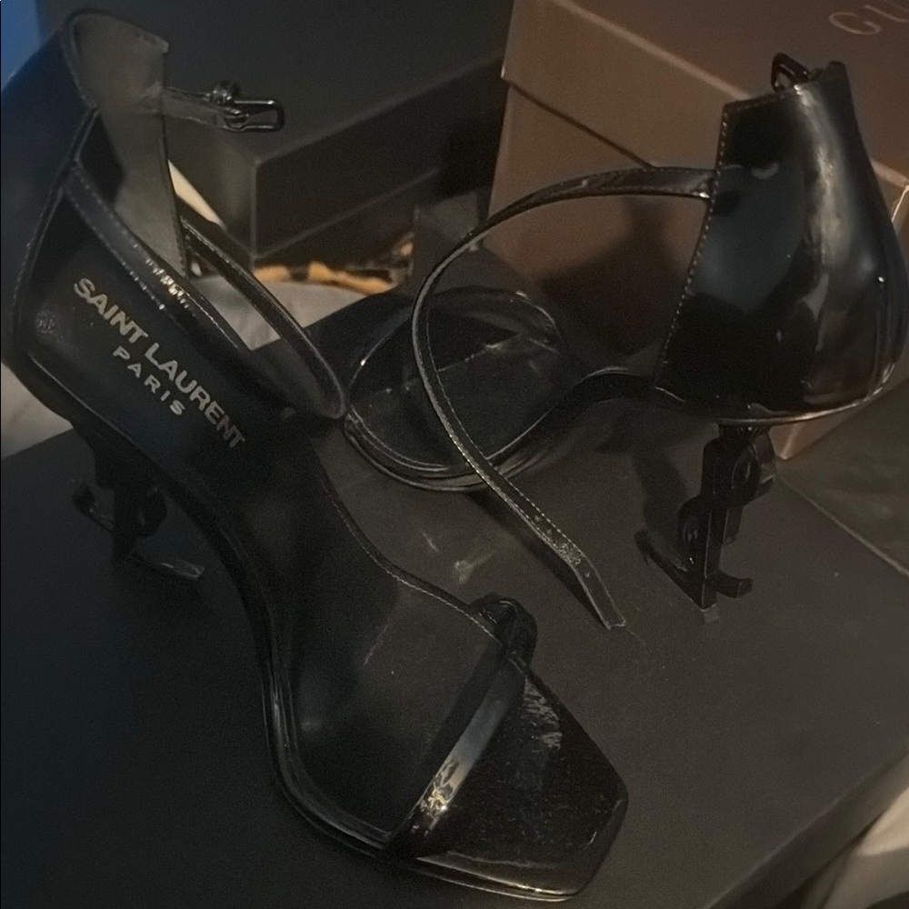 Saint Laurent Glossy Black Heels